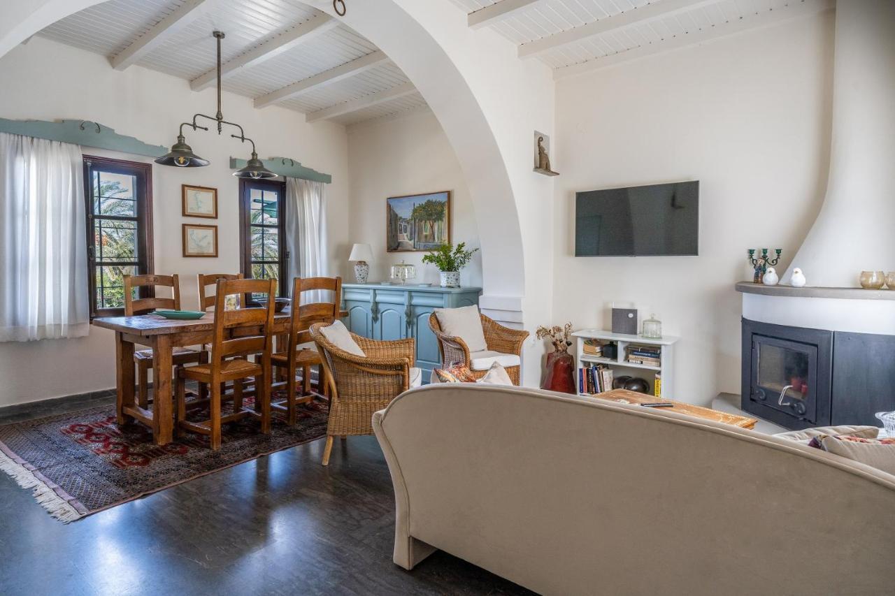 Appartement Carissa House In Crete à Sitía Extérieur photo